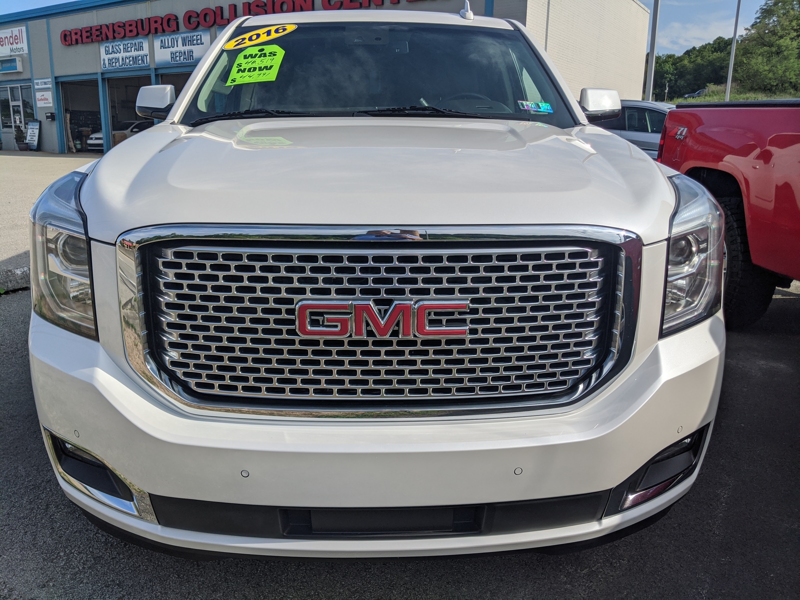 Pre-Owned 2016 GMC Yukon Denali Denali in White Frost Tricoat ...