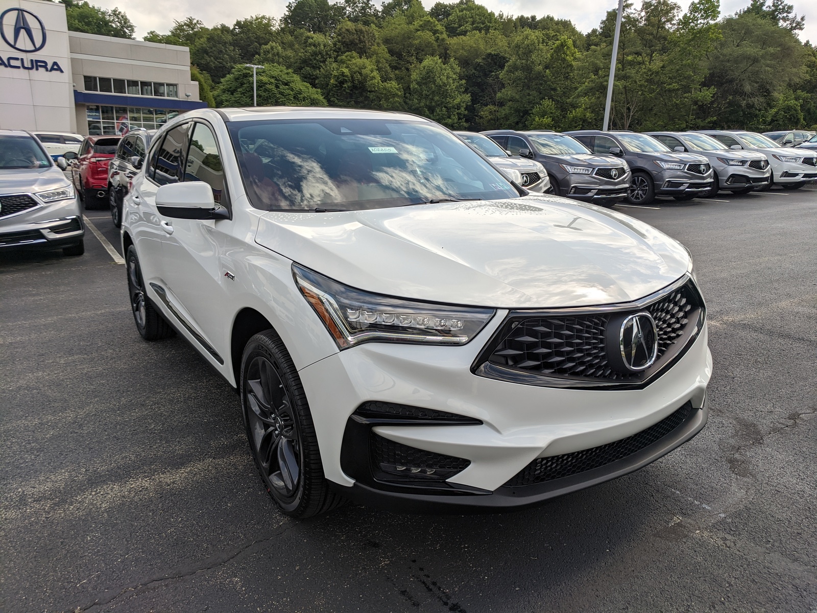 new 2021 acura rdx shawd with aspec package in platinum