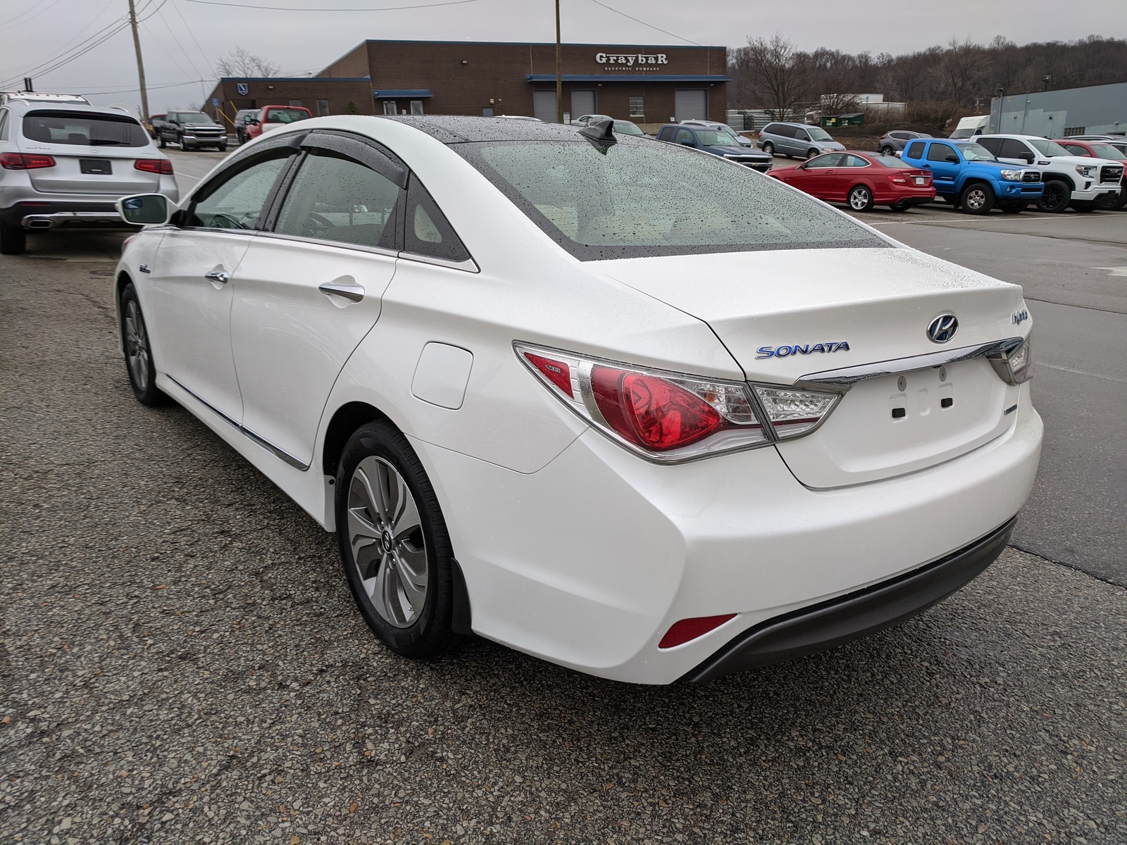 PreOwned 2015 Hyundai Sonata Hybrid Limited in Diamond White Pearl